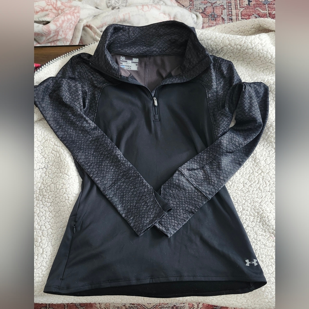 Under armor long sleeve silky shirt